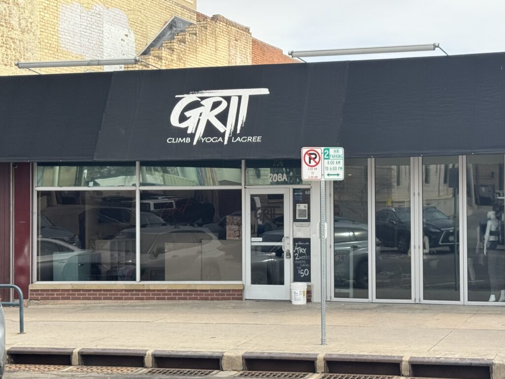 #image_title #breadcrumb_separator #attachment_caption